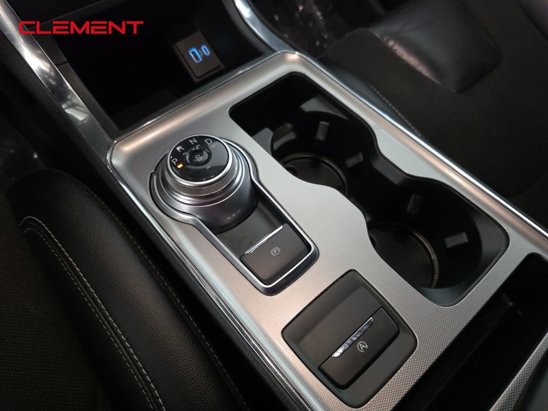 Ford Edge Vehicle Image 19