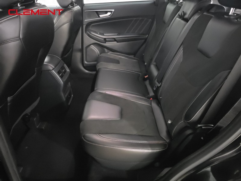 Ford Edge Vehicle Image 26