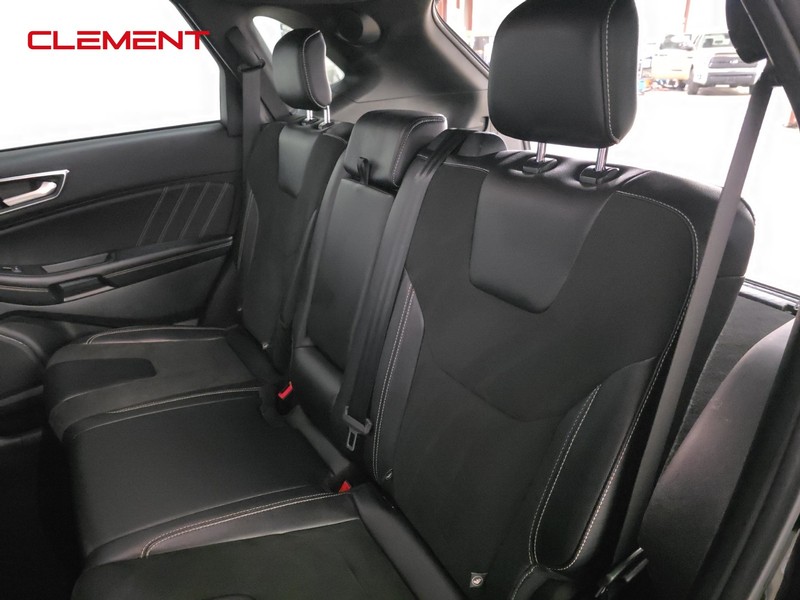 Ford Edge Vehicle Image 27
