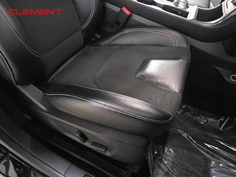 Ford Edge Vehicle Image 29