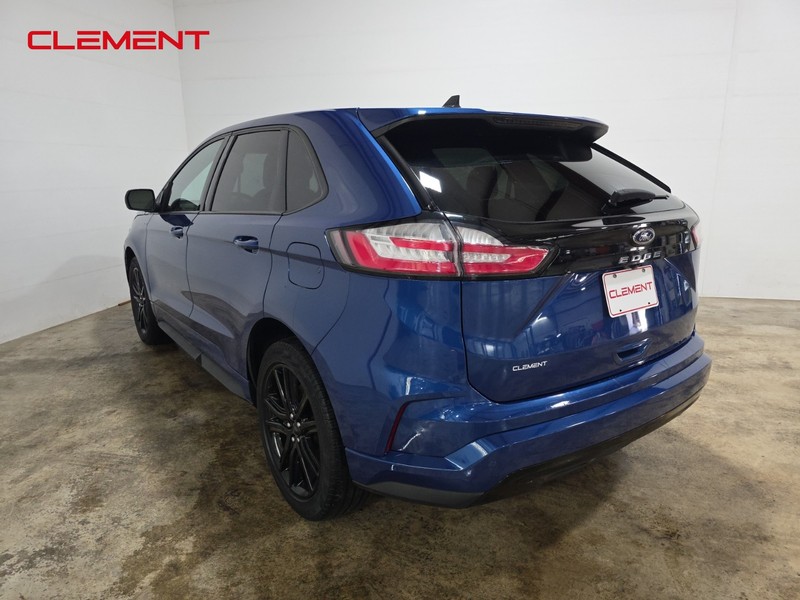 Ford Edge Vehicle Image 08