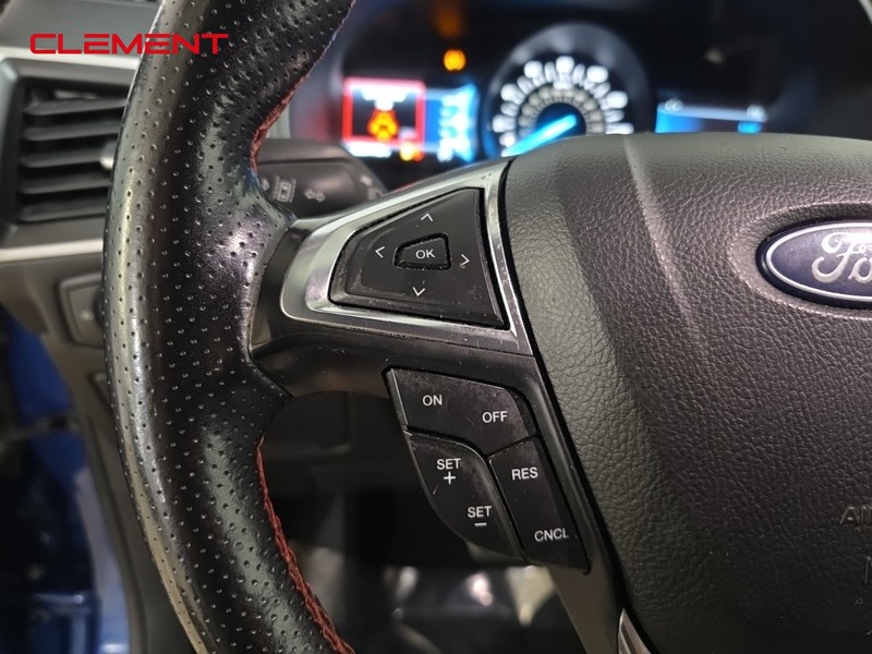 Ford Edge Vehicle Image 12