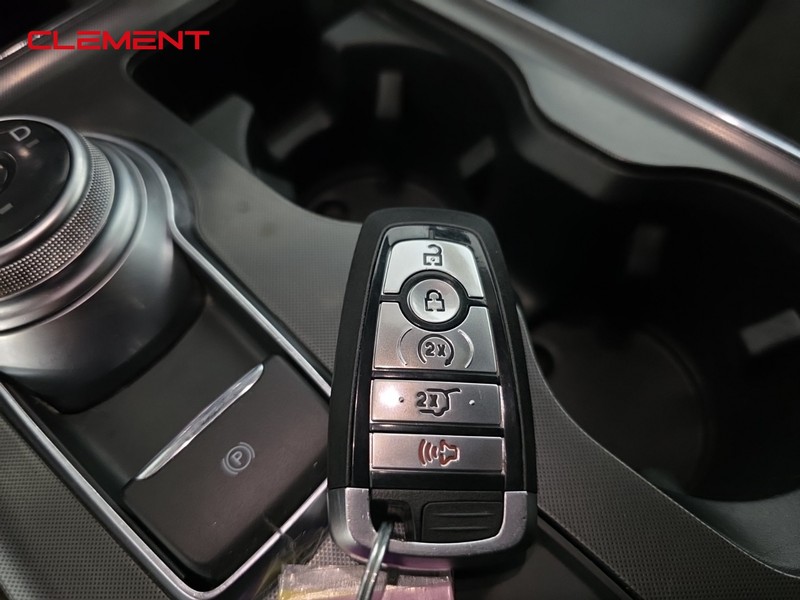 Ford Edge Vehicle Image 18