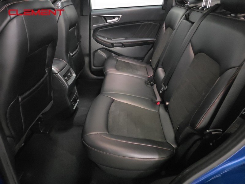 Ford Edge Vehicle Image 25