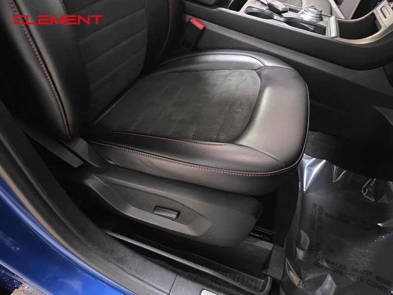 Ford Edge Vehicle Image 28