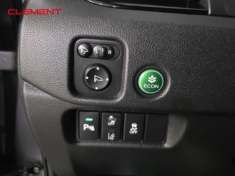 Honda Passport Vehicle Image 10