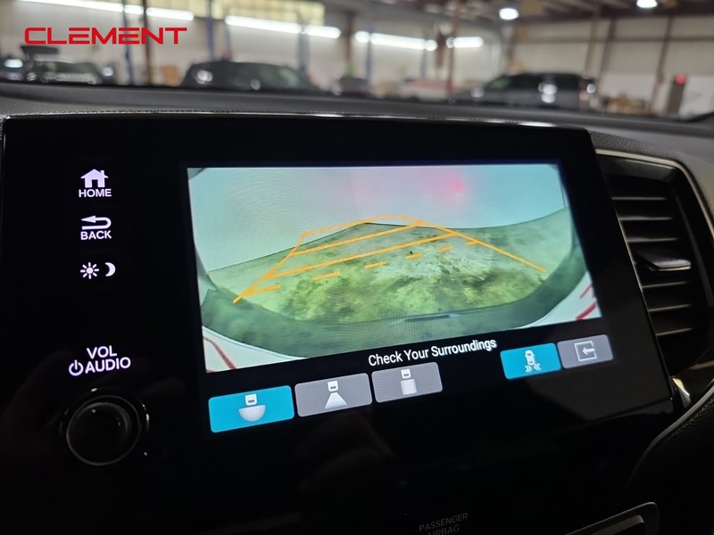 Honda Passport Vehicle Image 17