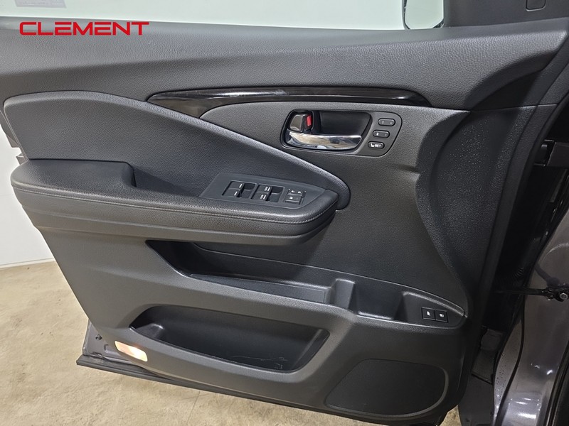 Honda Passport Vehicle Image 23
