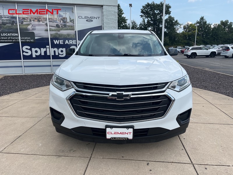 Chevrolet Traverse Vehicle Image 02