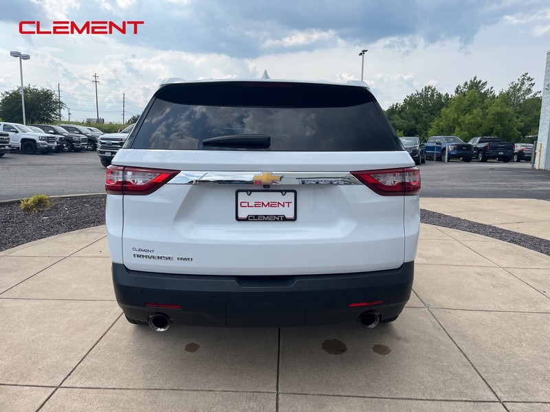 Chevrolet Traverse Vehicle Image 22