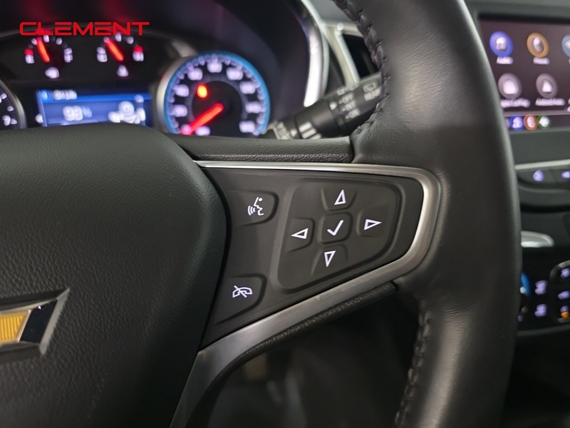 Chevrolet Equinox Vehicle Image 12