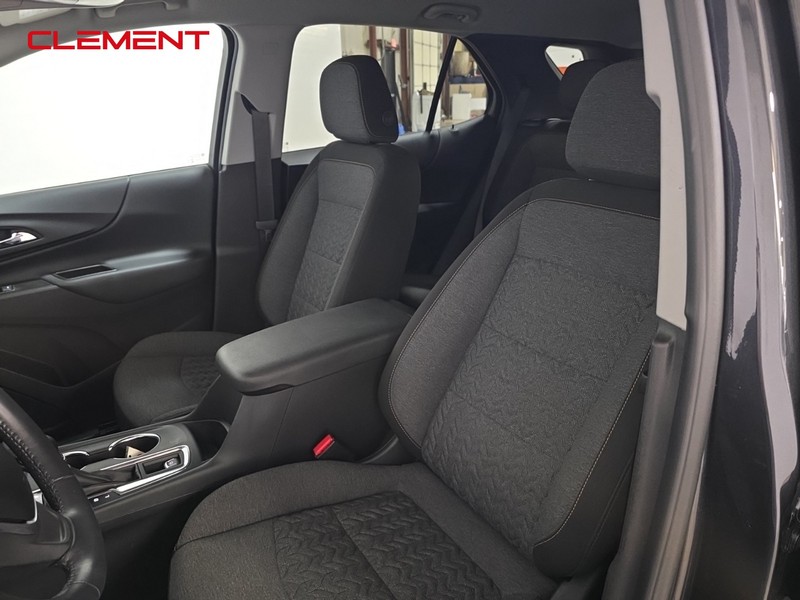Chevrolet Equinox Vehicle Image 23