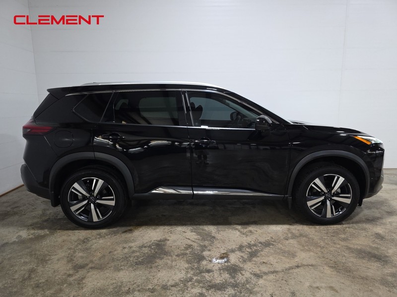 Nissan Rogue Vehicle Image 04