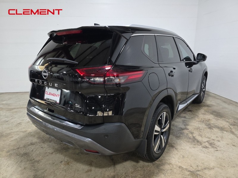 Nissan Rogue Vehicle Image 06