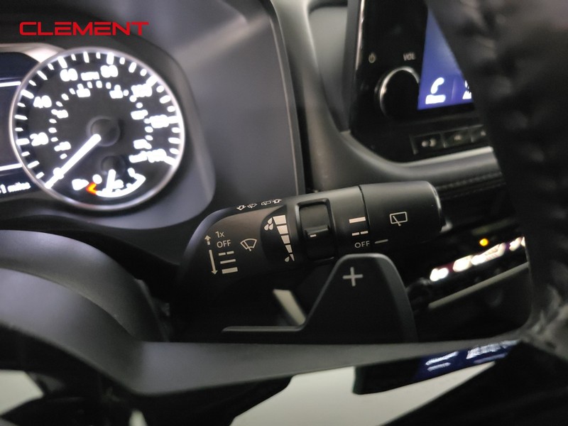 Nissan Rogue Vehicle Image 13