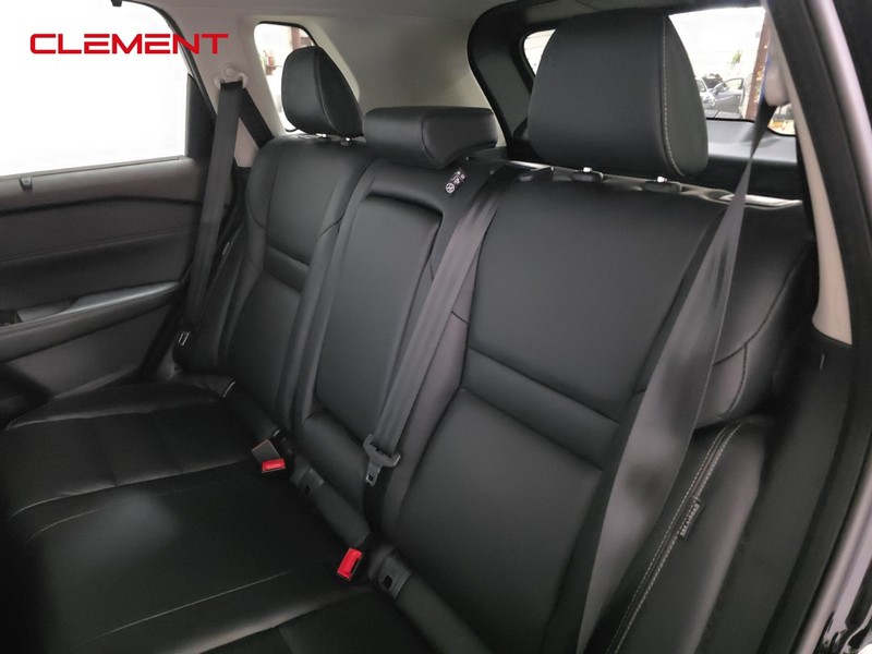 Nissan Rogue Vehicle Image 28