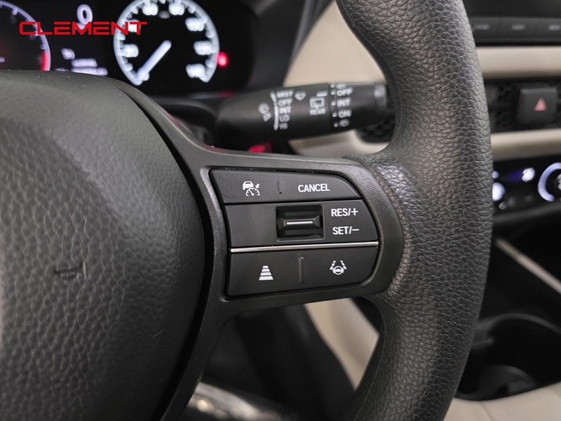 Honda HR-V Vehicle Image 12