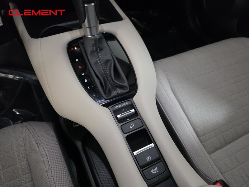 Honda HR-V Vehicle Image 18