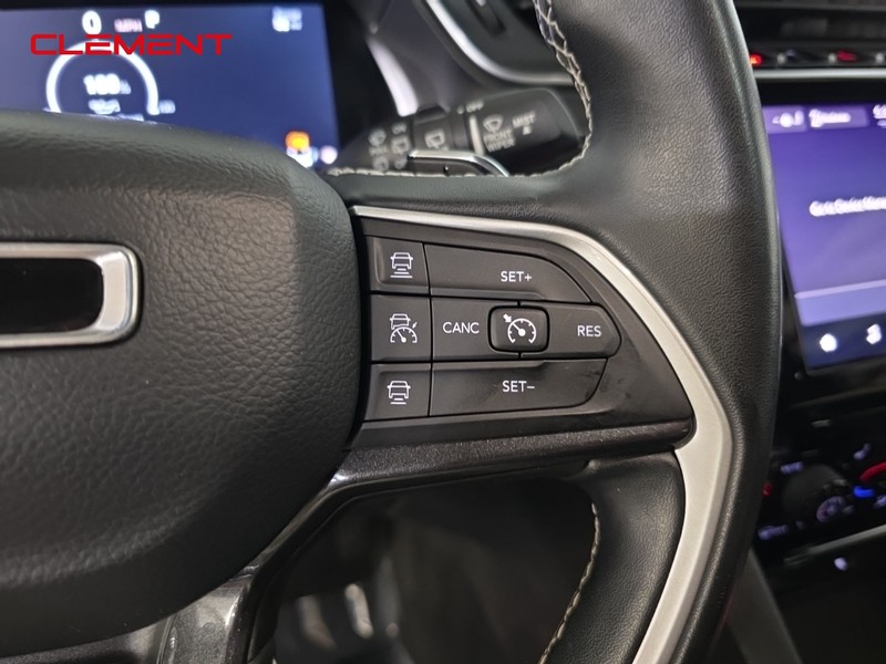 Jeep Grand Cherokee L Vehicle Image 13