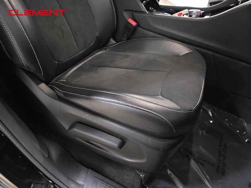 Jeep Grand Cherokee L Vehicle Image 31