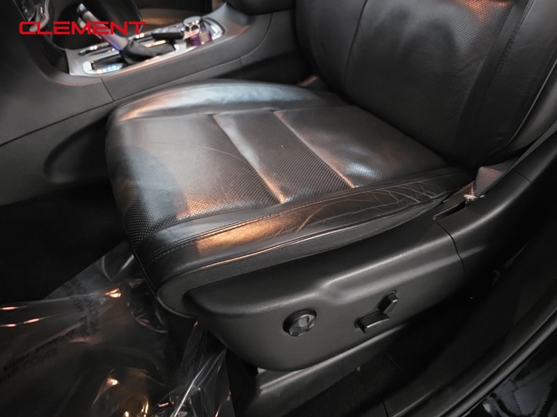 Jeep Grand Cherokee Vehicle Image 23