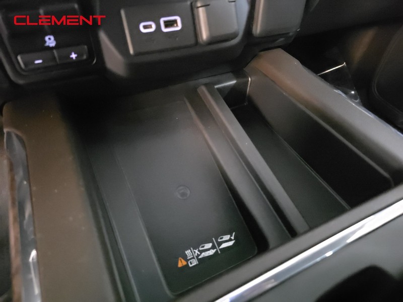GMC Sierra 1500 Vehicle Image 17