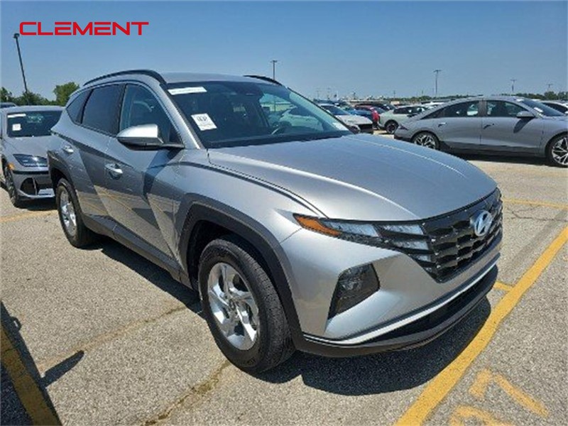 Hyundai Tucson Vehicle Image 02