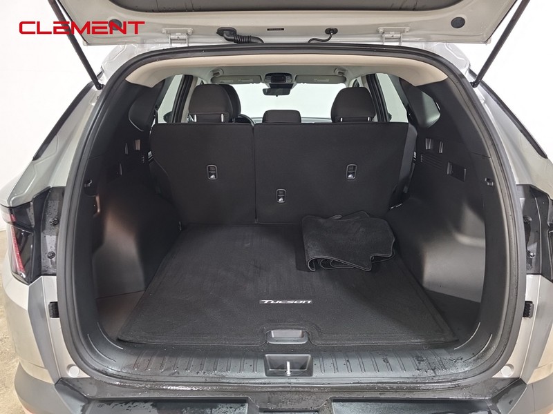 Hyundai Tucson Vehicle Image 09
