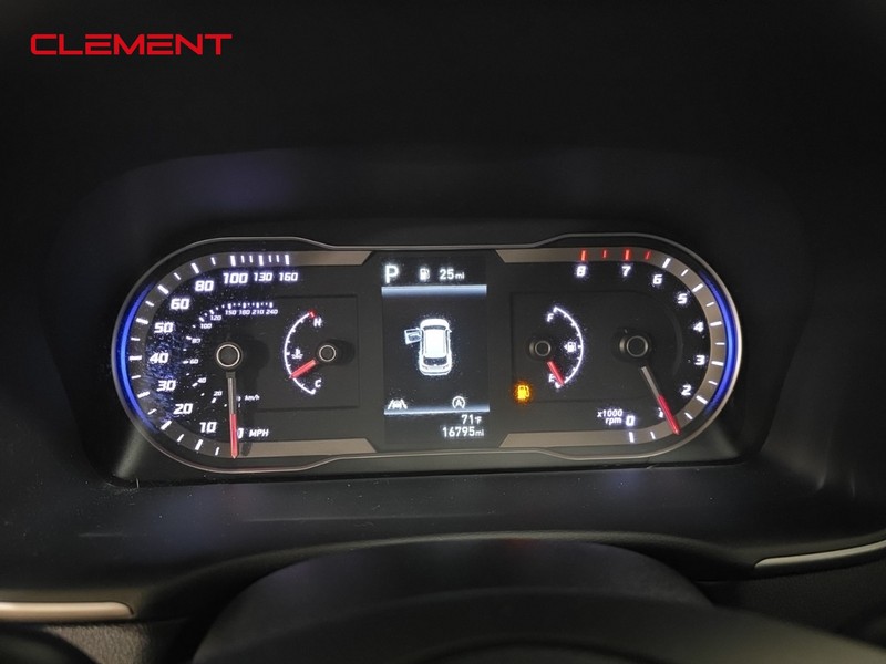 Hyundai Tucson Vehicle Image 16