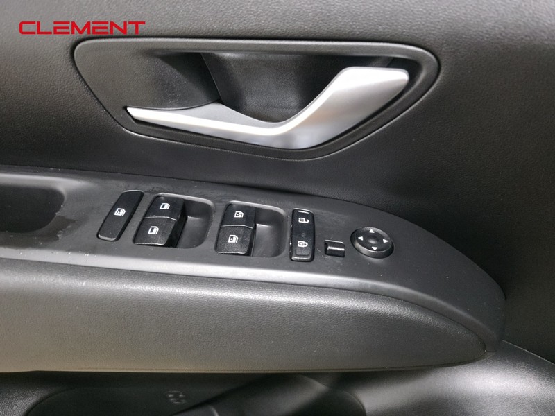 Hyundai Tucson Vehicle Image 23