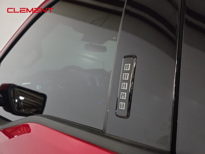 Ford F-150 Vehicle Image 10