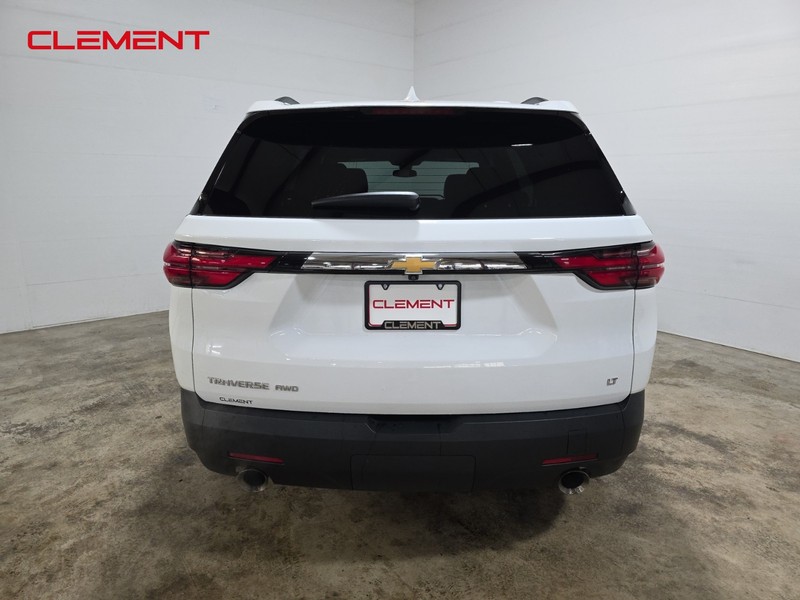 Chevrolet Traverse Vehicle Image 05