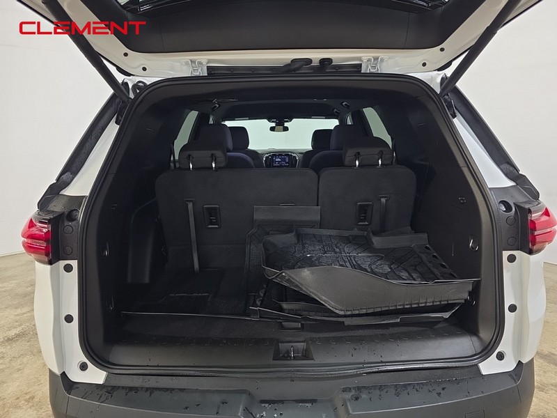 Chevrolet Traverse Vehicle Image 08