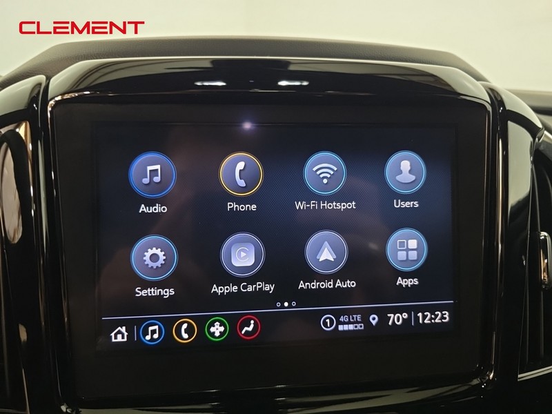 Chevrolet Traverse Vehicle Image 16