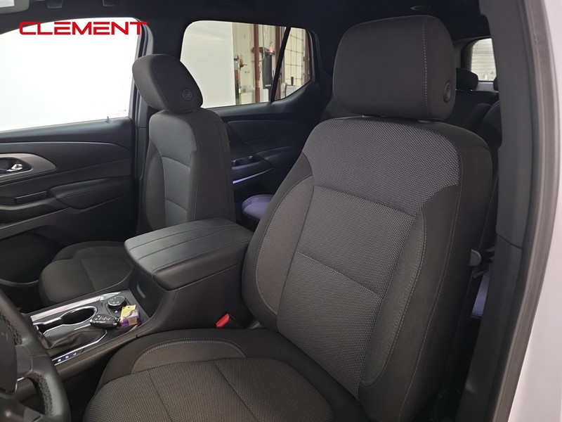 Chevrolet Traverse Vehicle Image 25