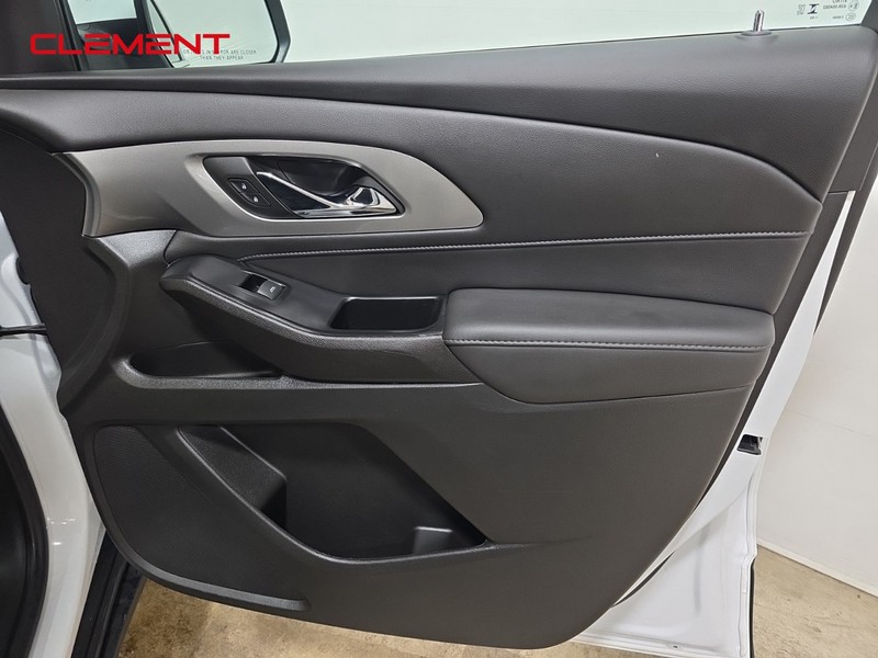 Chevrolet Traverse Vehicle Image 32