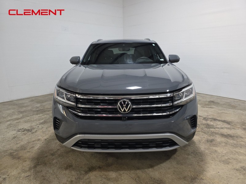 Volkswagen Atlas Cross Sport Vehicle Image 02
