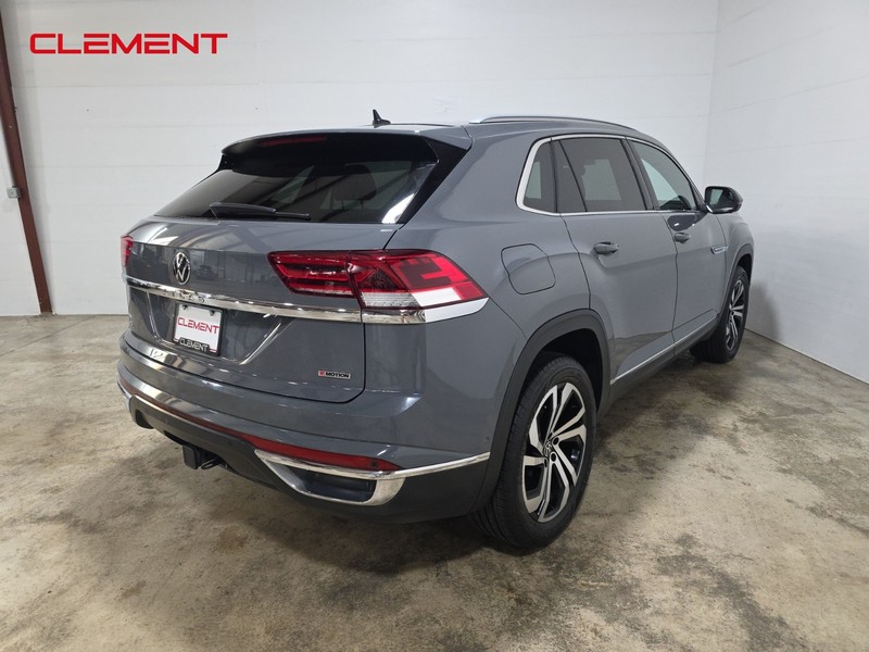 Volkswagen Atlas Cross Sport Vehicle Image 06