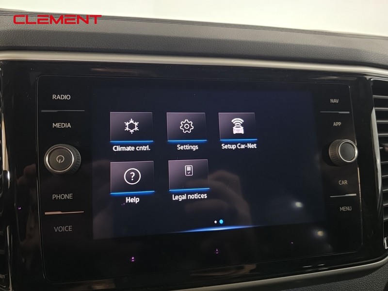 Volkswagen Atlas Cross Sport Vehicle Image 17