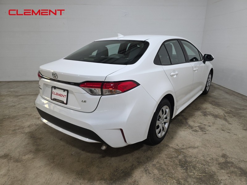 Toyota Corolla Vehicle Image 06