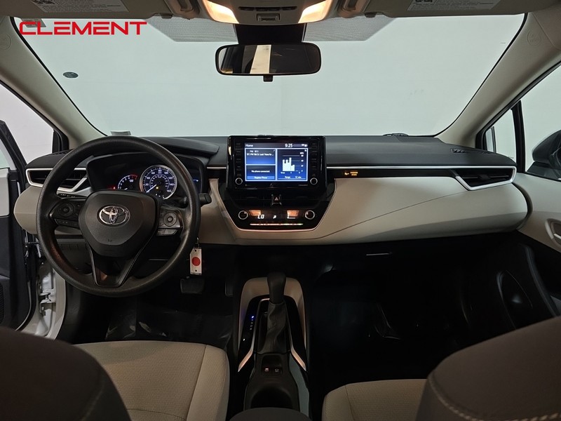 Toyota Corolla Vehicle Image 10