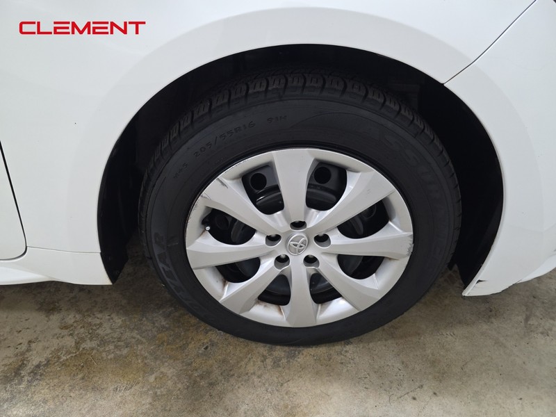 Toyota Corolla Vehicle Image 31