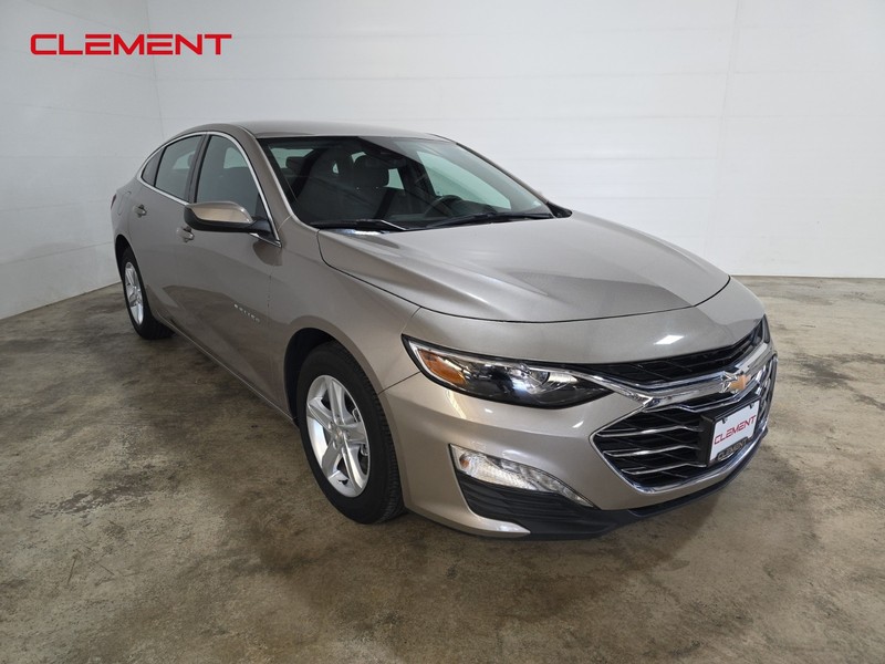 Chevrolet Malibu Vehicle Image 03