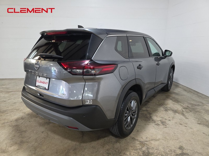 Nissan Rogue Vehicle Image 06