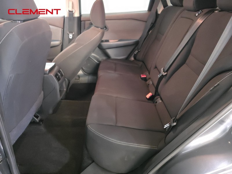 Nissan Rogue Vehicle Image 27