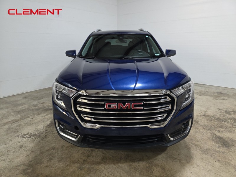 GMC Terrain Vehicle Image 02