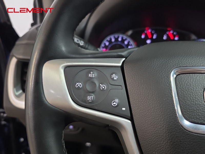 GMC Terrain Vehicle Image 12