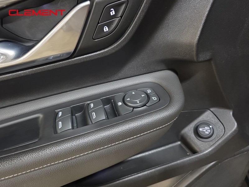 GMC Terrain Vehicle Image 21