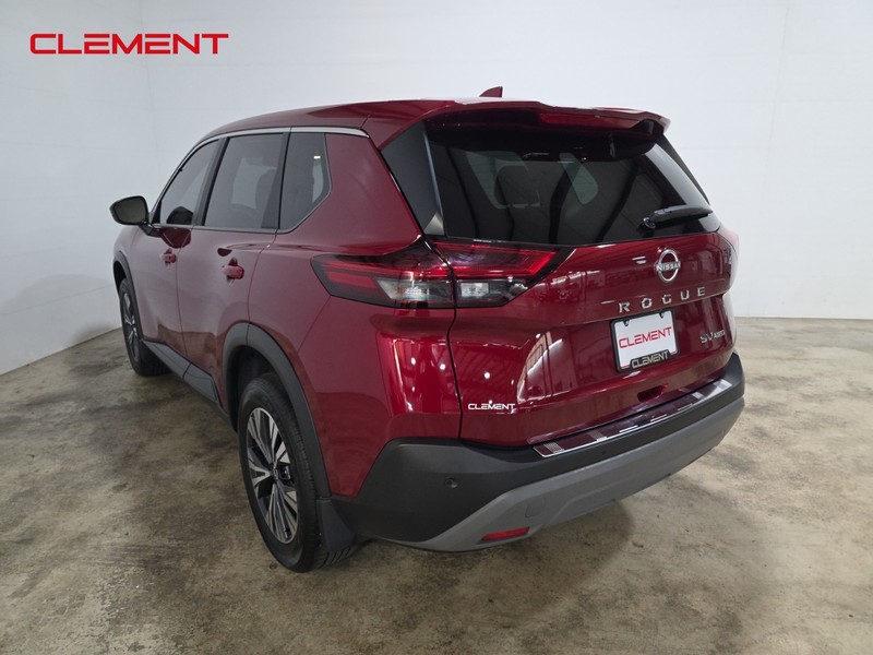 Nissan Rogue Vehicle Image 08