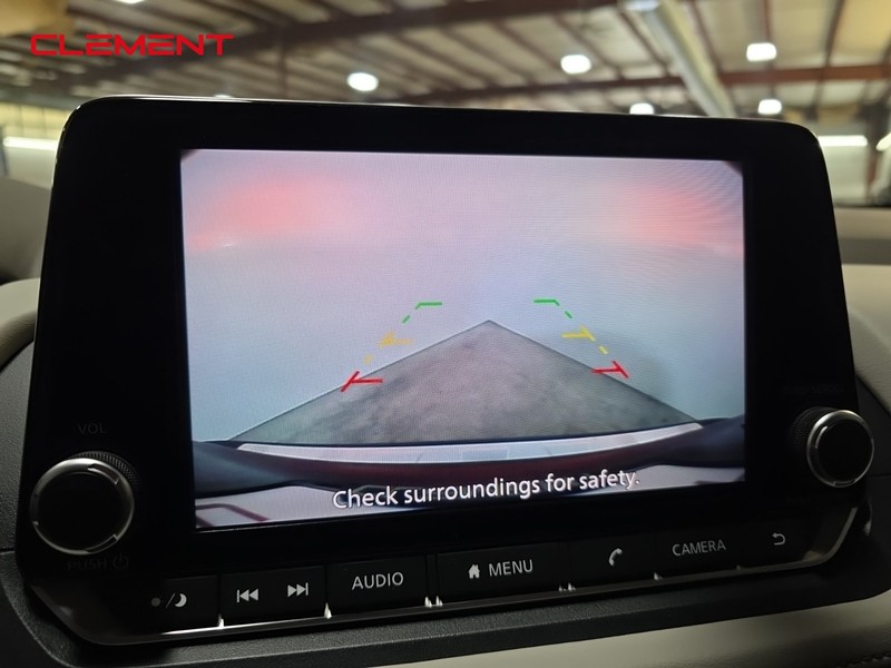 Nissan Rogue Vehicle Image 20